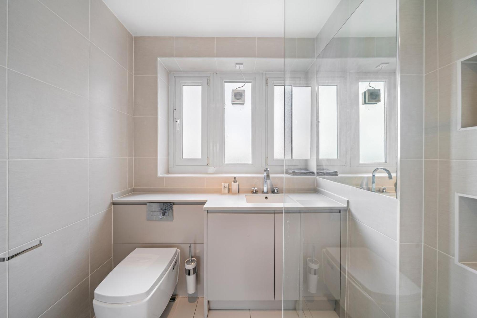 Relax, Play And Work In London Apartment Luaran gambar