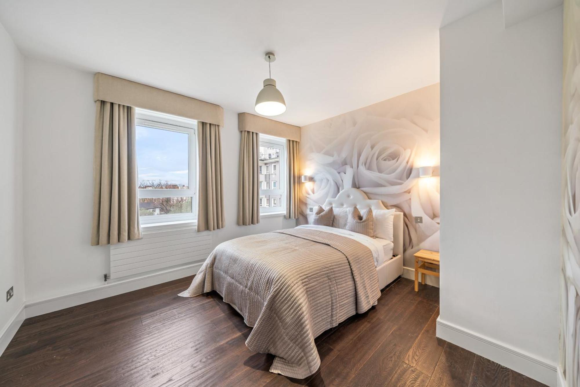 Relax, Play And Work In London Apartment Luaran gambar
